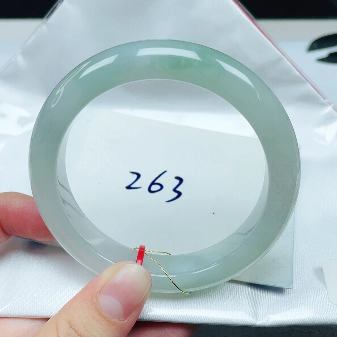 翡翠未镶嵌手镯正圈56