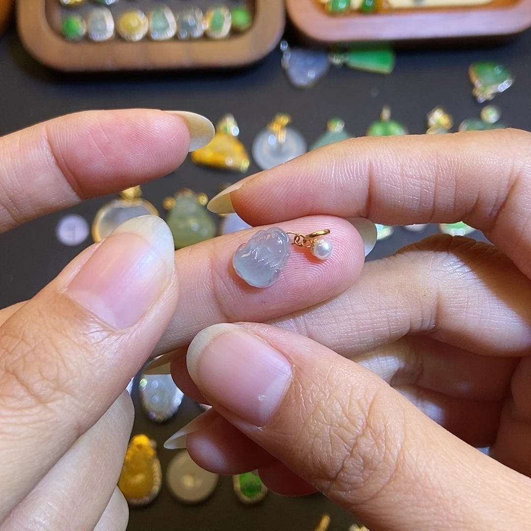 翡翠18K金镶嵌吊坠(不含链)