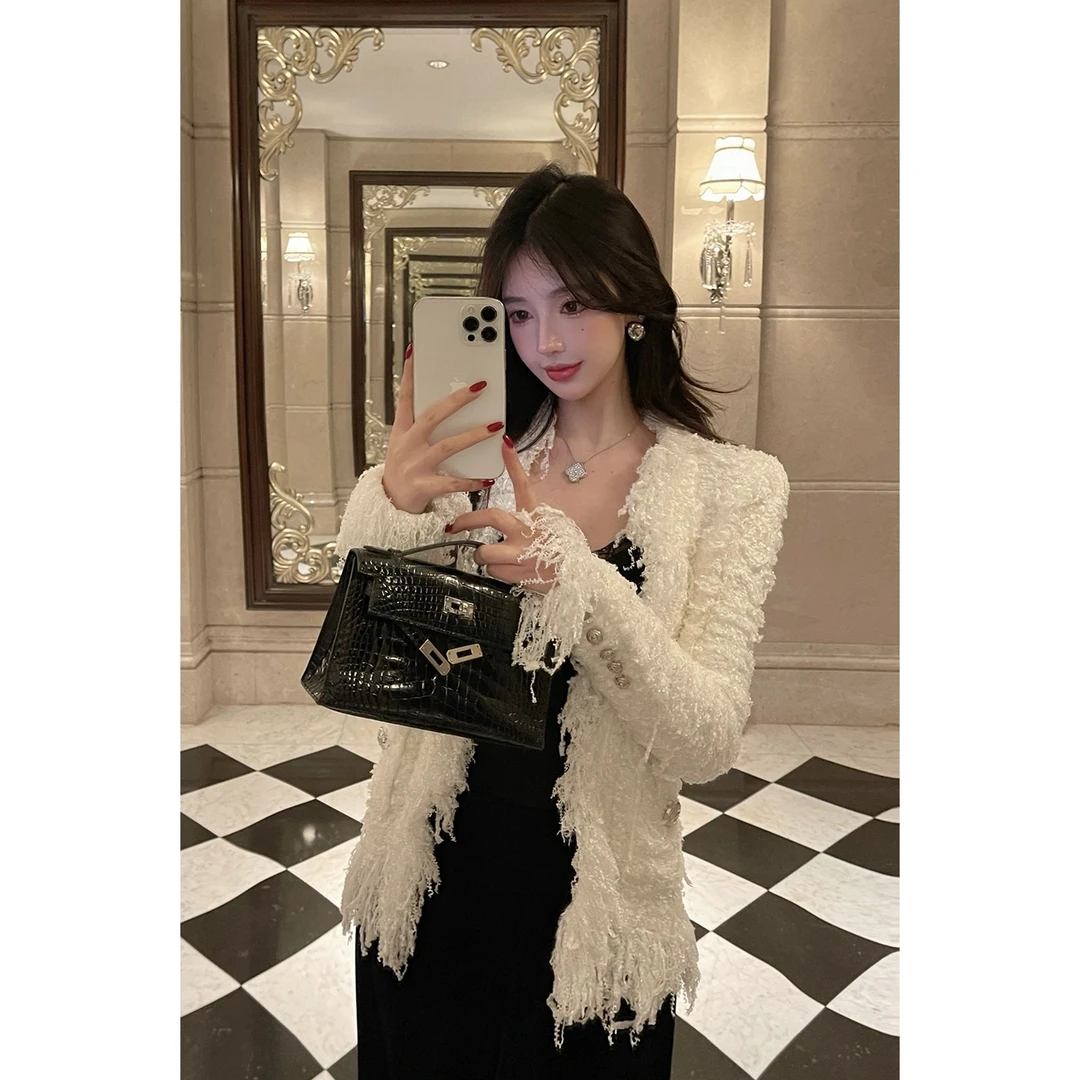 FBB limit冬季新款重工不规则吊须提花银扣流苏外套女D241099R