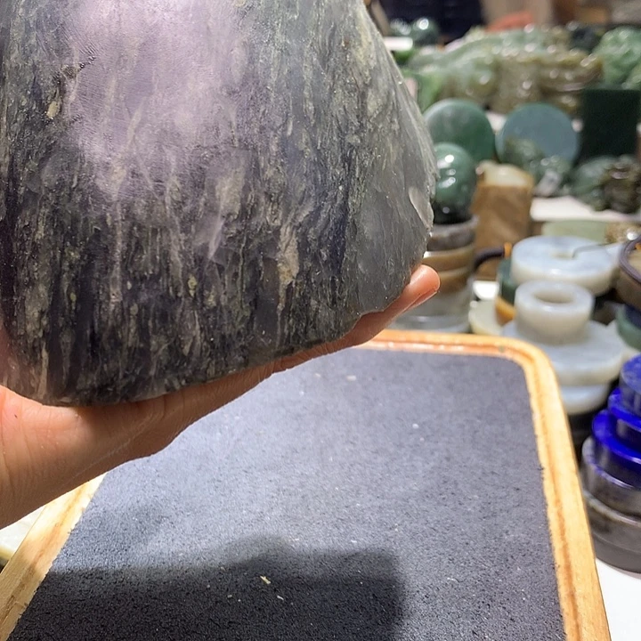 和田玉未镶嵌珠宝半成品