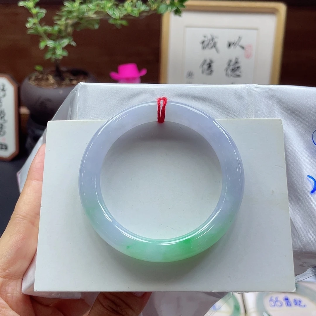 翡翠未镶嵌手镯36 号