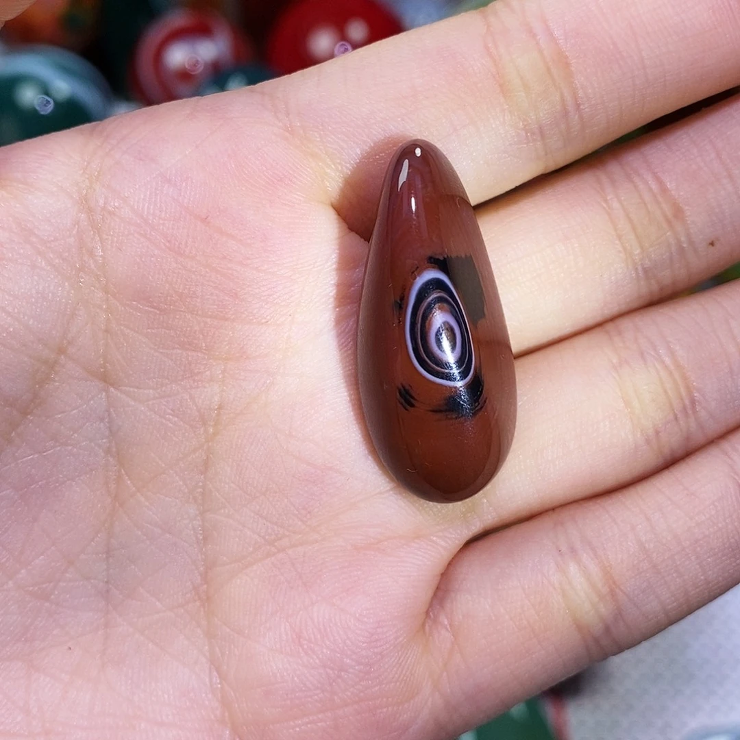 玛瑙/玉髓未镶嵌珠宝奇石