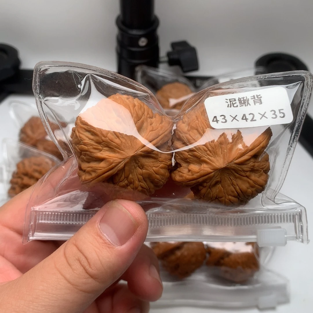 吊坠文玩核桃泥鳅背