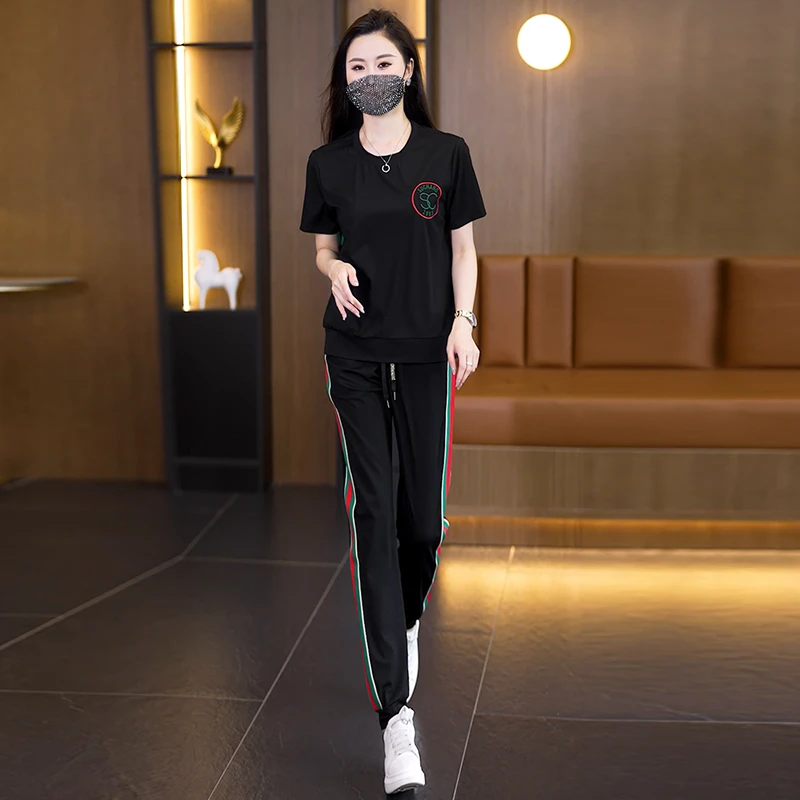 202夏新款运动休闲时尚宽松显瘦套装洋气减龄舒适百搭短袖两件套