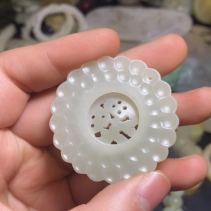 和田玉（糖玉）未镶嵌颈饰