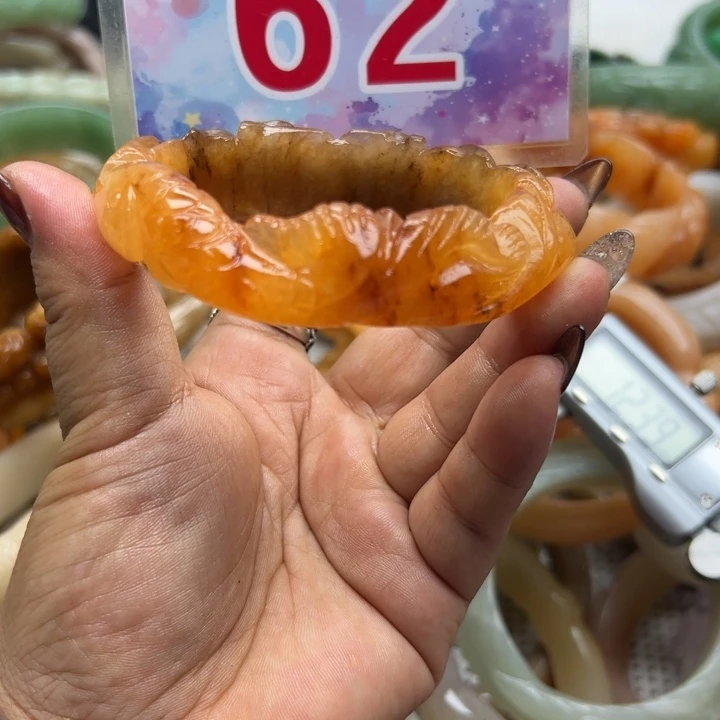 未镶嵌手镯石英岩玉