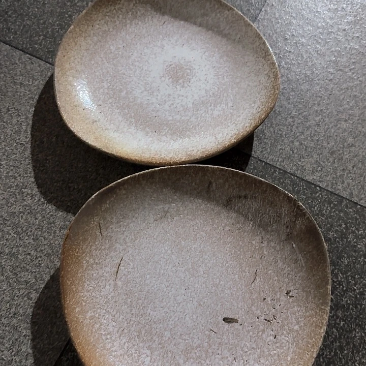 瓷片陶瓷盘子碗啥都有