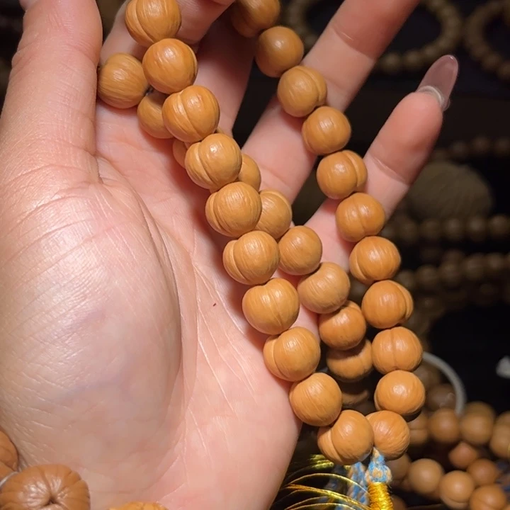 猴头核桃吊坠11+龙岩料屁桃手持全品无瑕无药