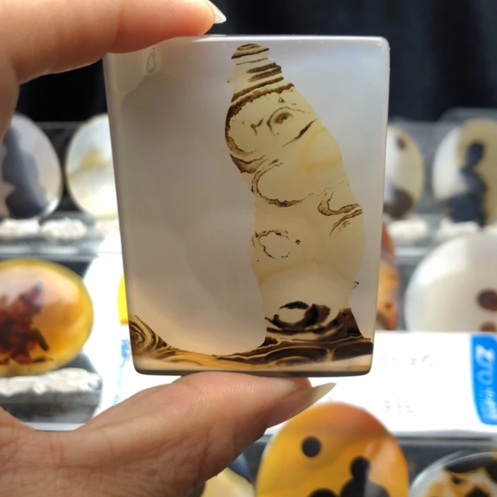 合金玛瑙/玉髓珠宝奇石150