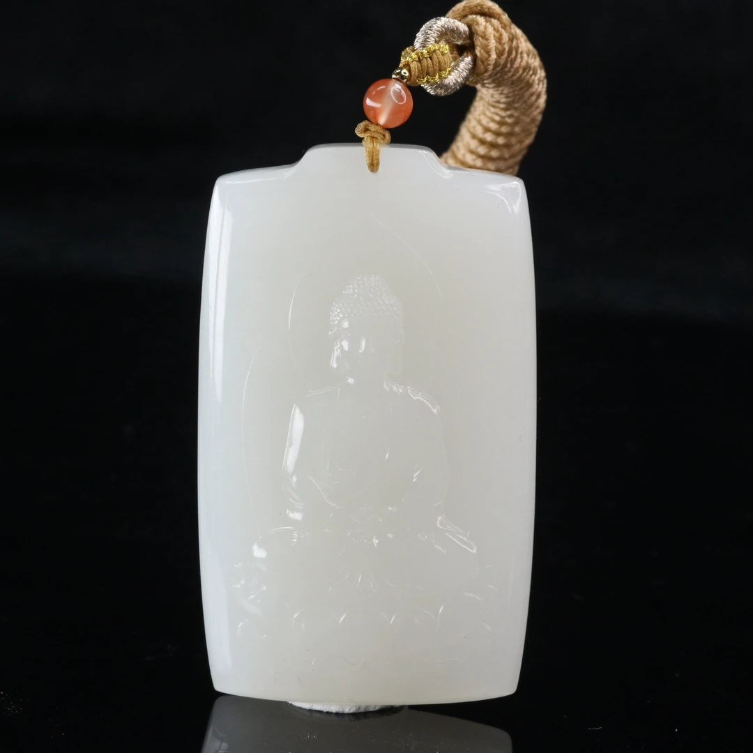 28和田玉羊脂白玉佛吊坠/200724上海嘉禾拍卖