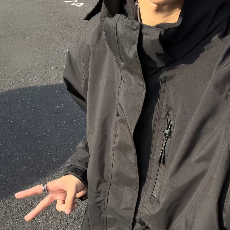 2025情侣时尚百搭潮流防水防风三合一户外登山运动痞帅防晒冲锋衣