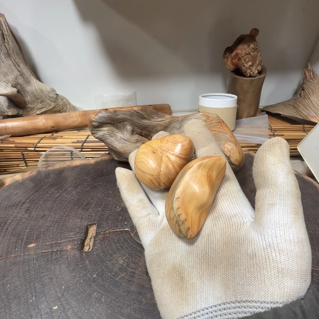 柏木（崖柏）百*I北太行随行手把件