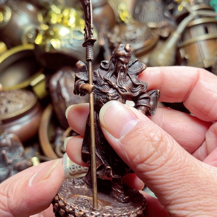 铜器摆件收收藏藏