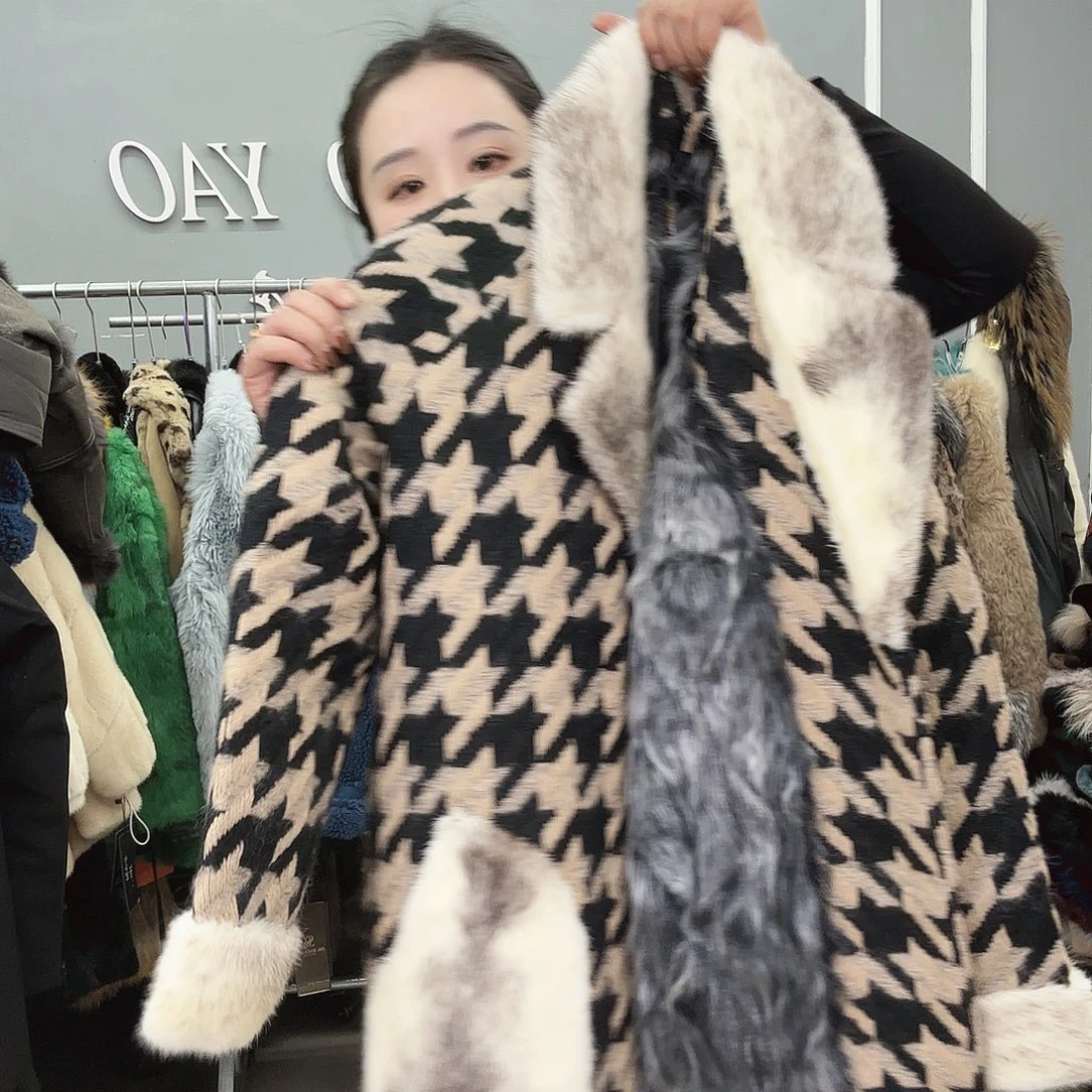 姚小妖家高端皮草