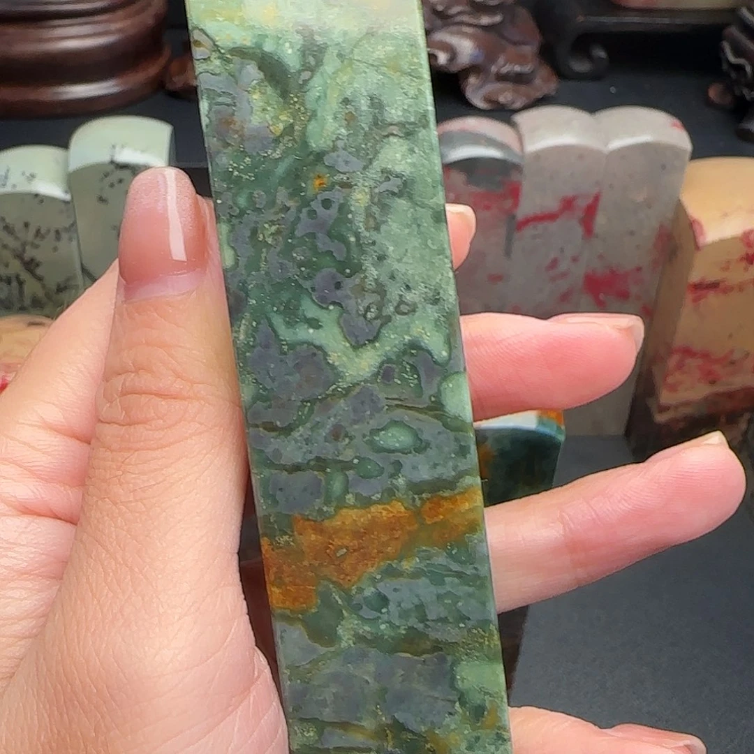 昌化石昌化鸡血石