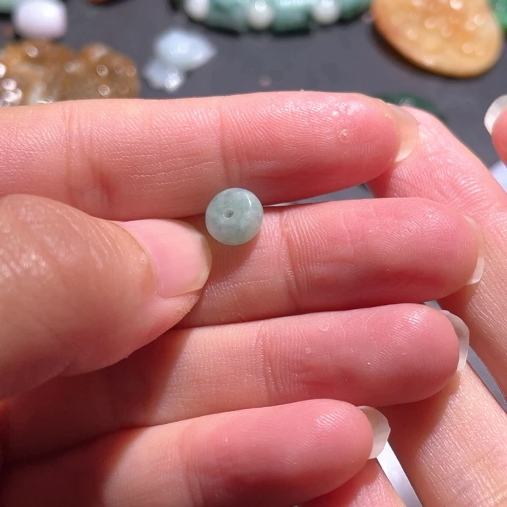 【闪购商品】翡翠颈饰未镶嵌s****r天然翡翠