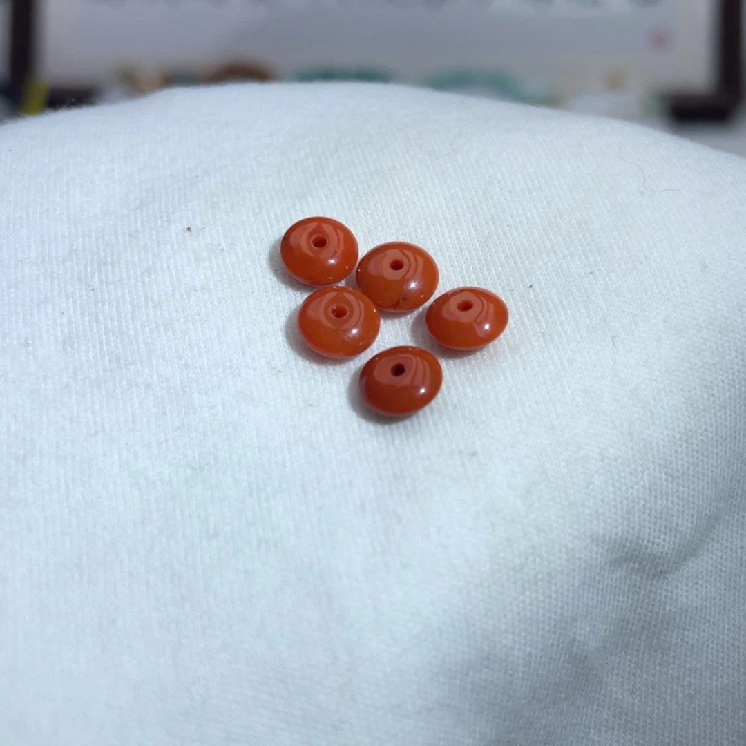 南红玛瑙未镶嵌珠宝奇石