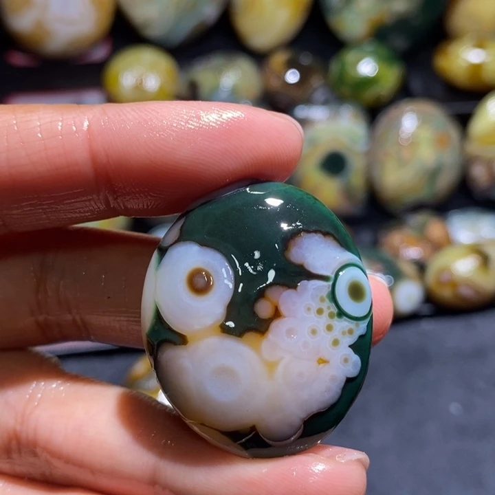 未镶嵌玛瑙/玉髓珠宝奇石