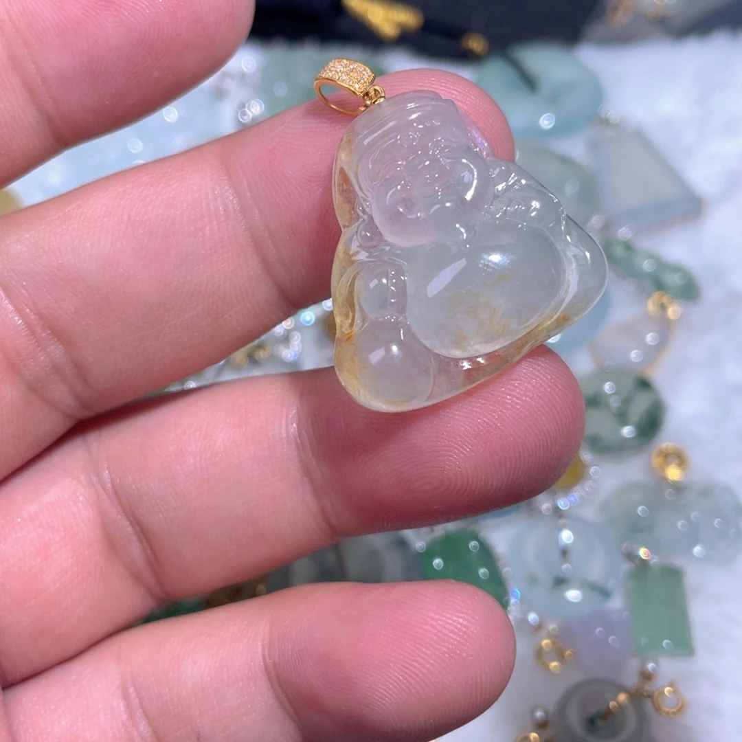翡翠18K金镶嵌颈饰