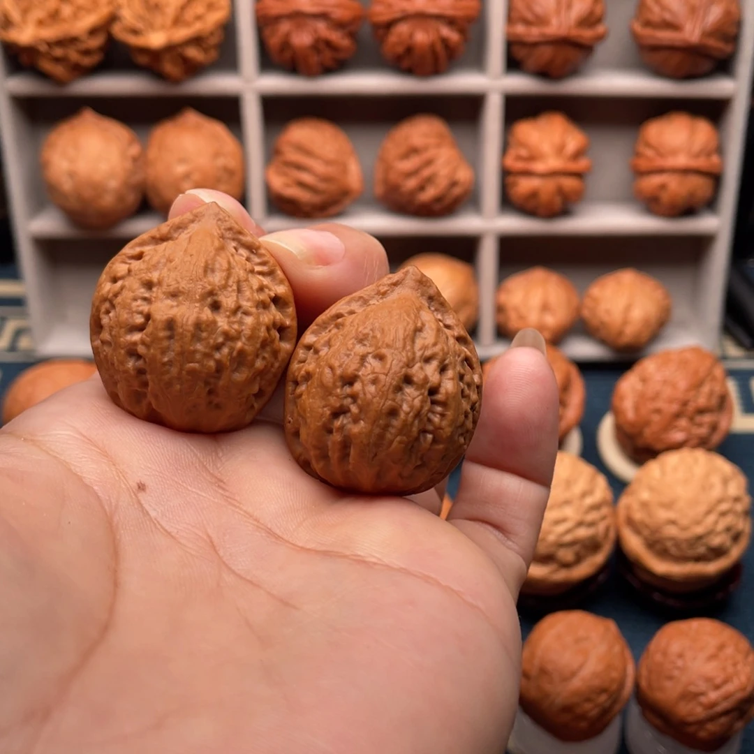 把件文玩核桃鸡心