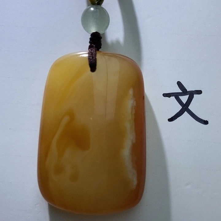 琥珀未镶嵌珠宝奇石14