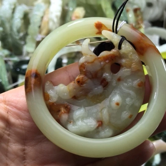 岫玉未镶嵌手镯55.56