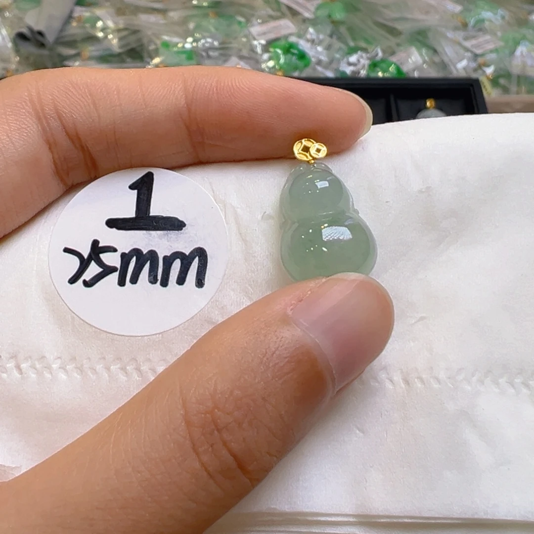 吊坠(不含链)18K金镶嵌翡翠