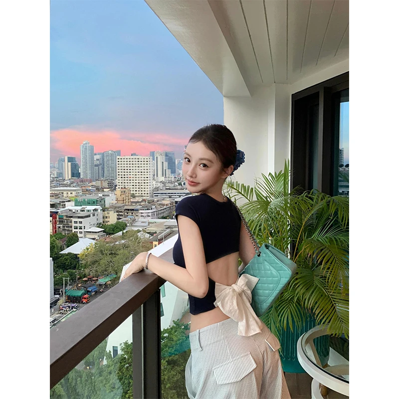 2025夏季韩系女装洋气时髦气质辣妹露背蝴蝶系带上衣显瘦休闲裤子