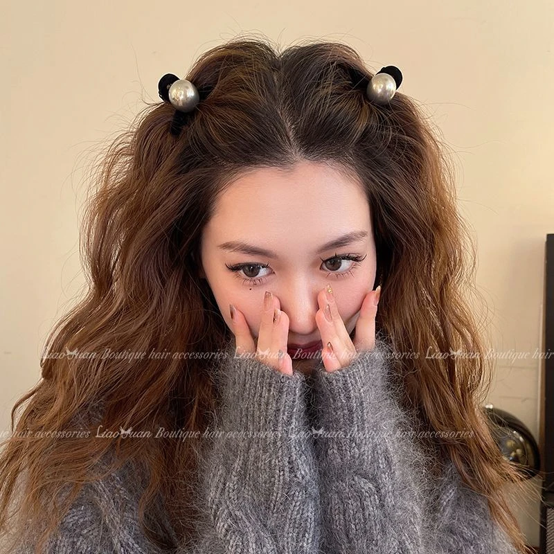 灰调珠珠半扎发发夹头饰优雅刘海小抓夹女2025新款高级感鲨鱼夹子