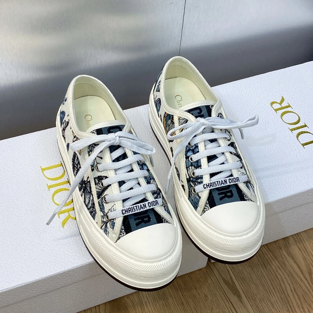 95新 DIOR/迪奥 迪奥刺绣帆布鞋35码