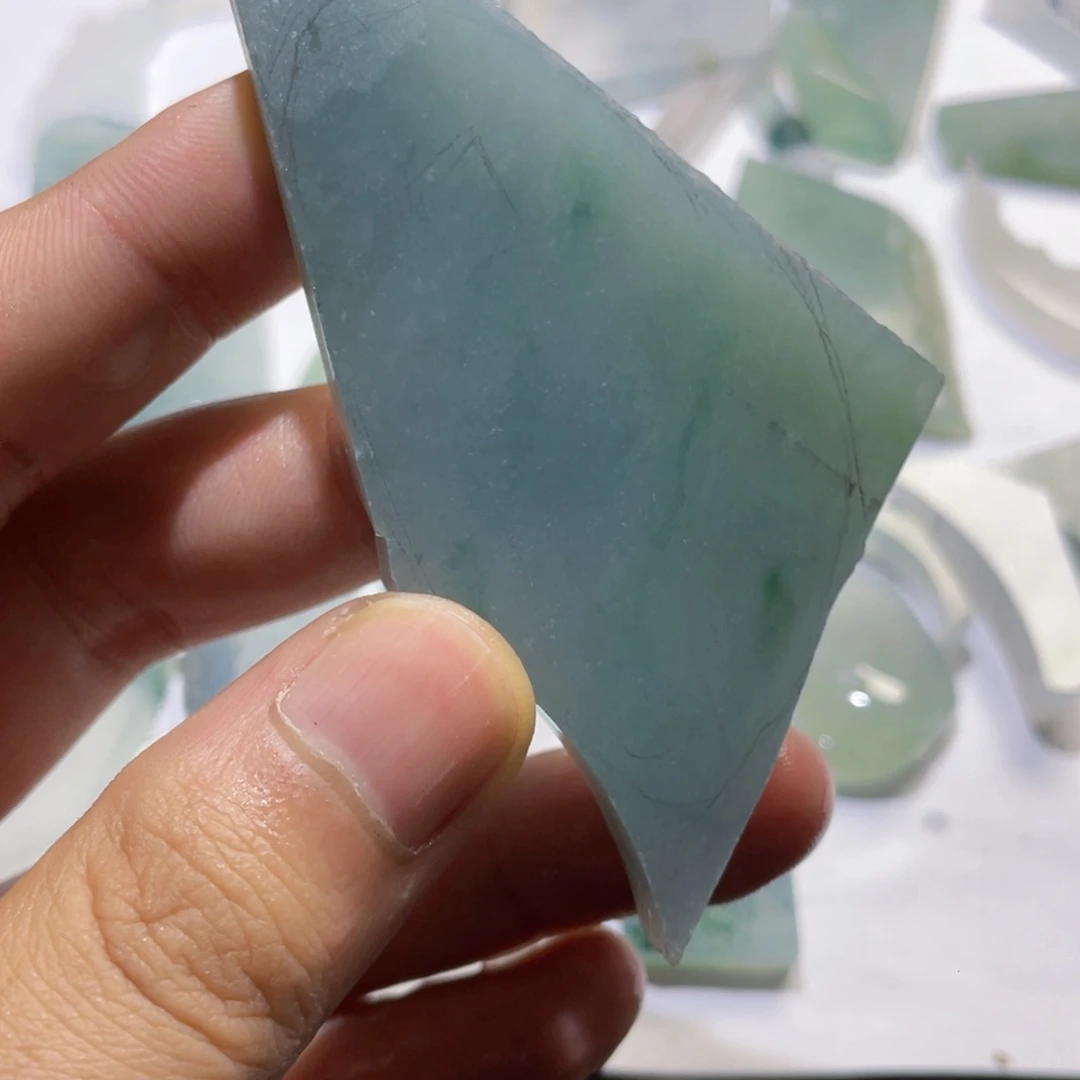 翡翠未镶嵌颈饰定制翡翠未镶嵌不包工