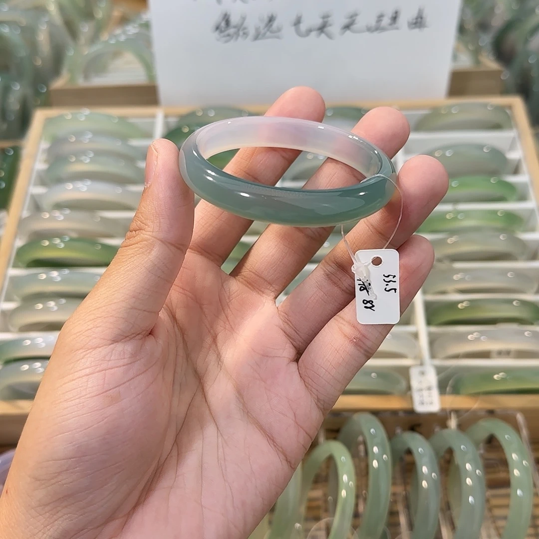 玛瑙/玉髓未镶嵌手镯圈口53.5