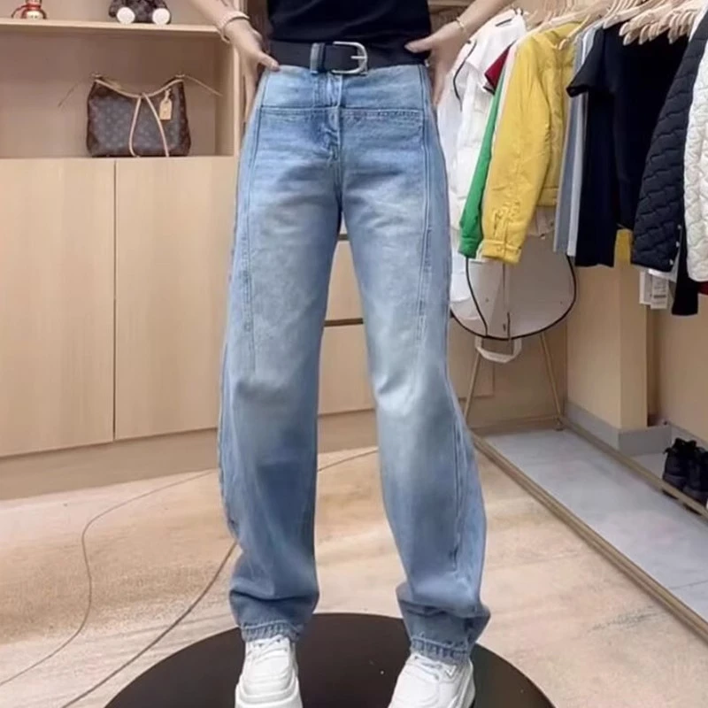 宽松显瘦梨型身材高腰弯刀2025春季新款显瘦牛仔裤直筒阔腿裤女士