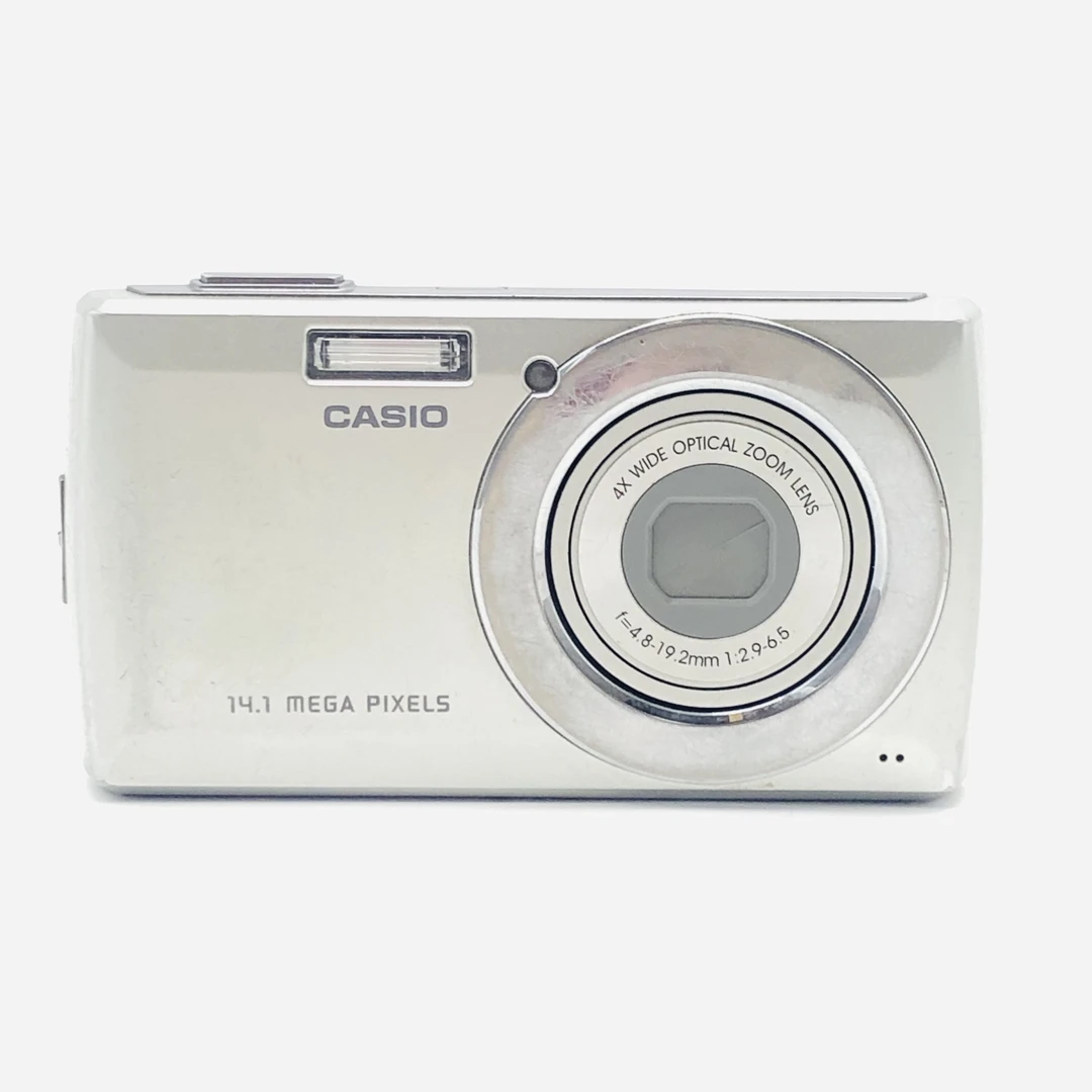 95新 Casio/卡西欧 r100 1400万像素4倍光学变焦 no退换