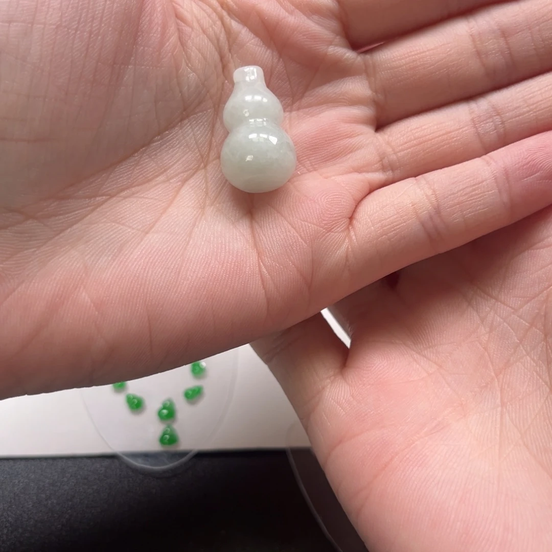 吊坠(不含链)未镶嵌翡翠缅甸翡翠