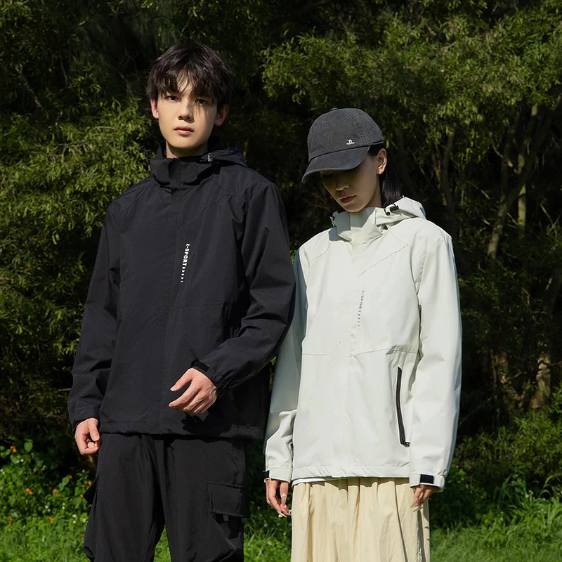 D&W冲锋衣男女春秋季新款情侣户外旅游防风防水休闲连帽夹克外套