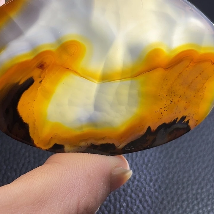 大***布玛瑙/玉髓未镶嵌颈饰