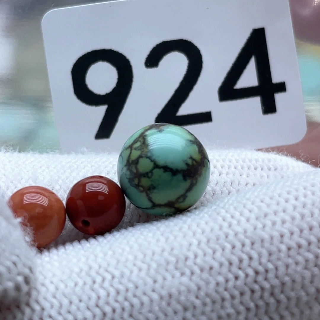 南红玛瑙未镶嵌珠宝奇石