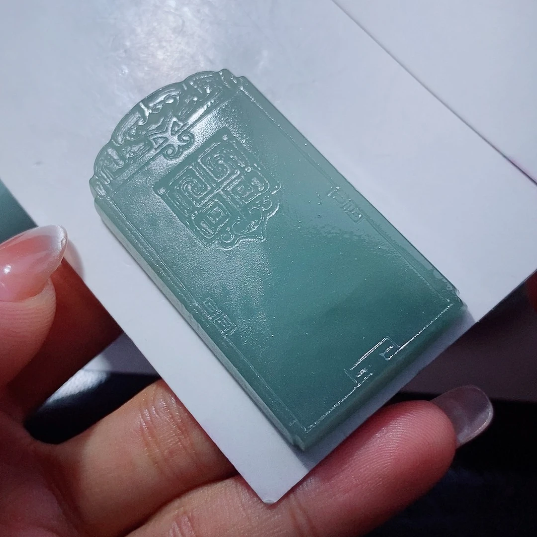 未镶嵌定制翡翠翡翠