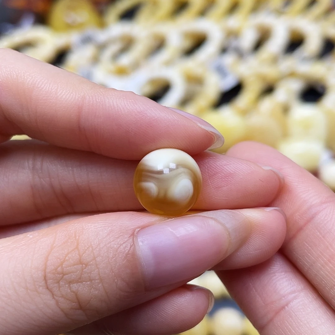 未镶嵌蜜蜡裸石圆珠12.1mm