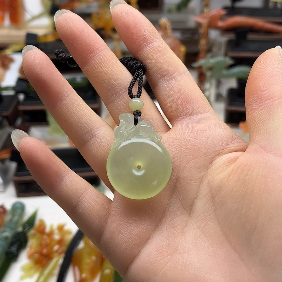 蛇纹石玉未镶嵌岫玉手链