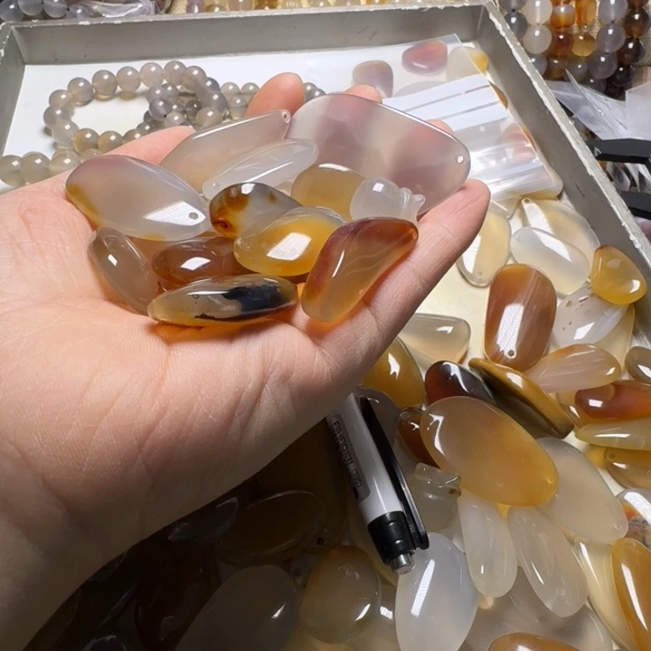 未镶嵌手链玛瑙/玉髓凯**99035……99