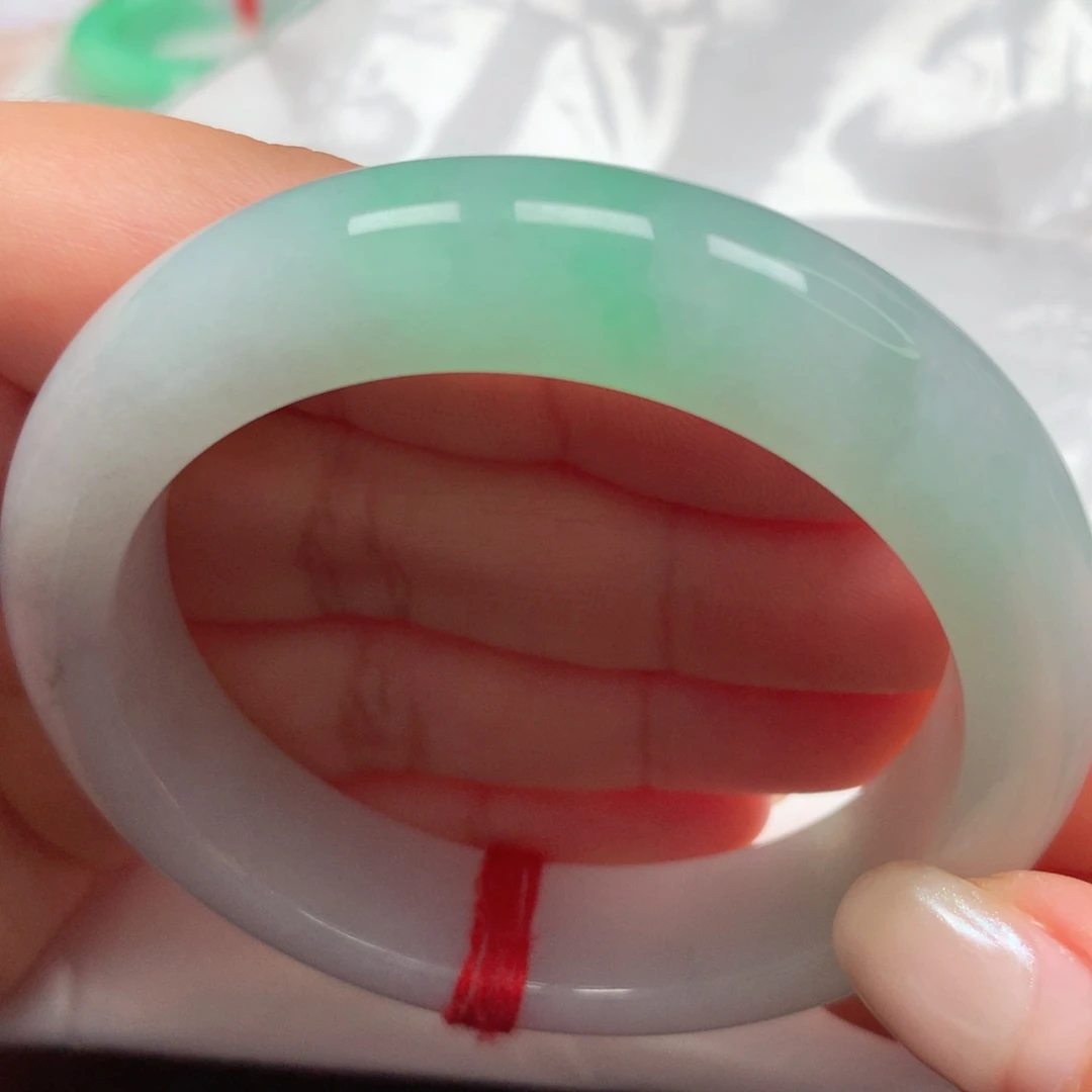 未镶嵌手镯翡翠49冰阳绿
