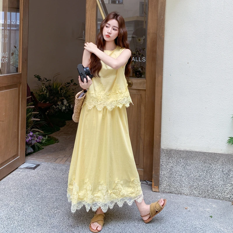 氛围感套装裙女2025年夏季新款蕾丝拼接刺绣背心高腰半身裙两件套