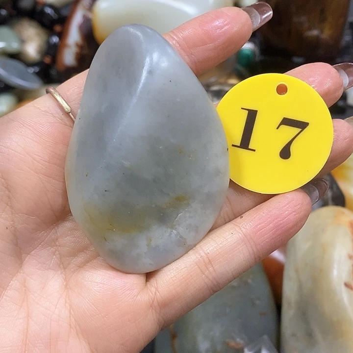 未镶嵌和田玉（糖玉）挂件