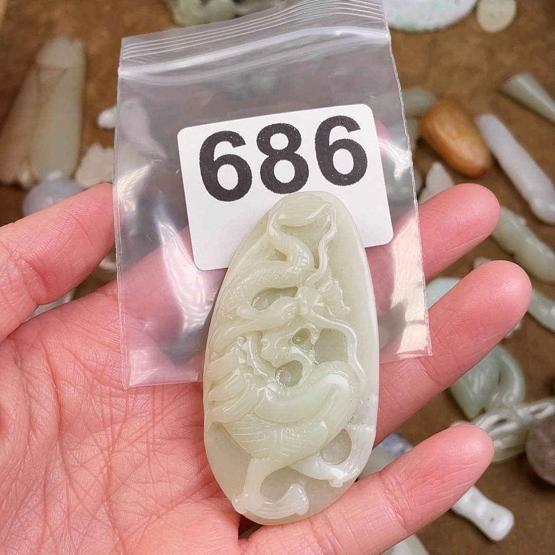 和田玉（糖玉）未镶嵌颈饰