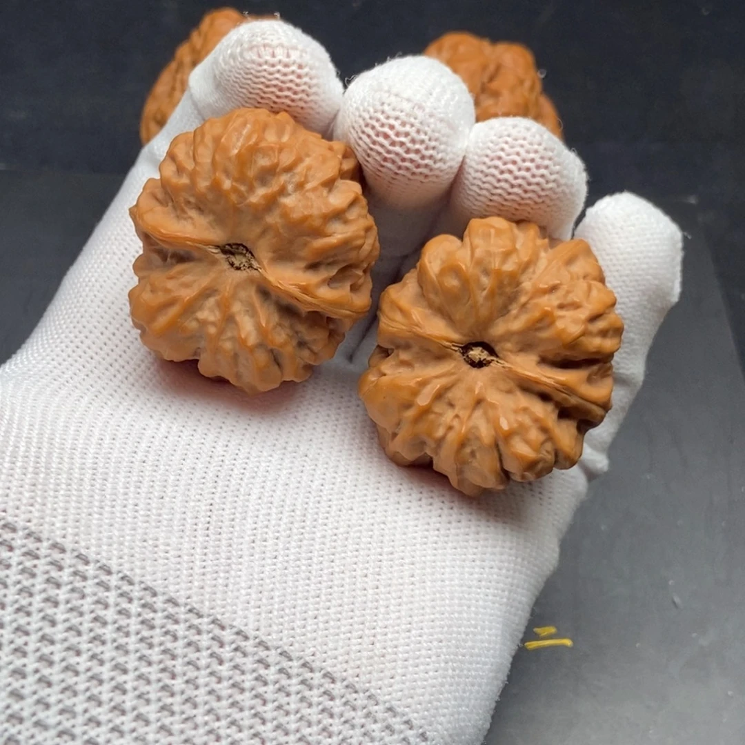 0***6把件文玩核桃蛤蟆头