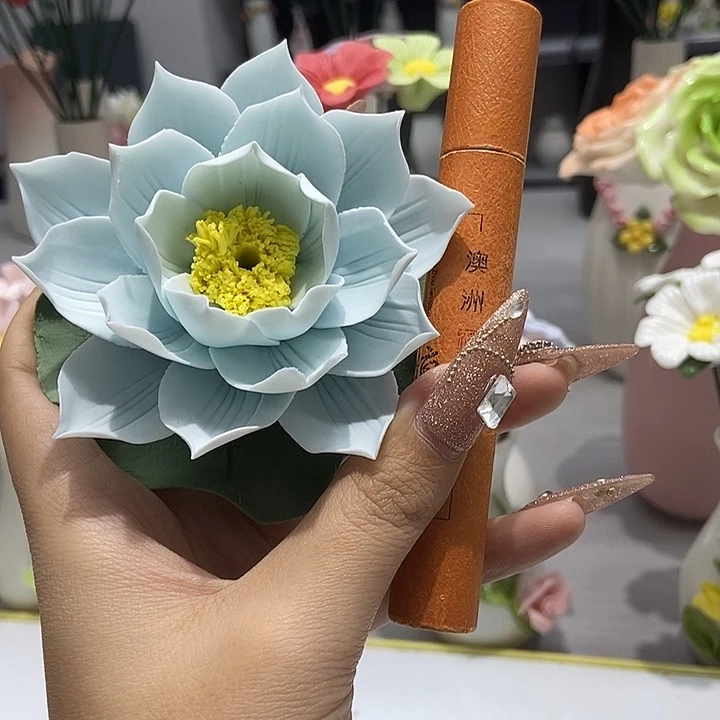 陶瓷纯手工捏花设计