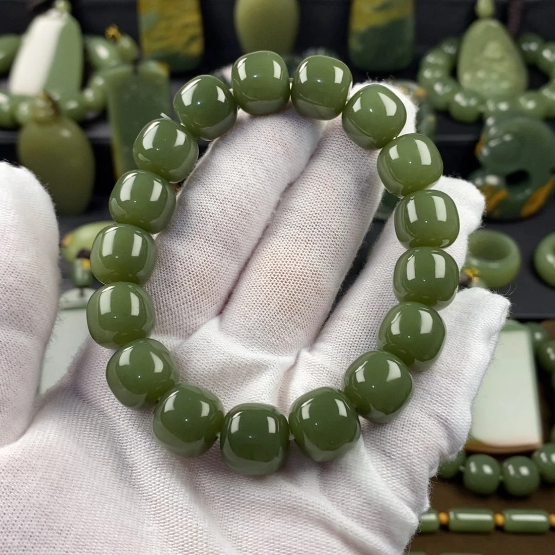 尘***极岫岩老玉（透闪石质玉）未镶嵌手链