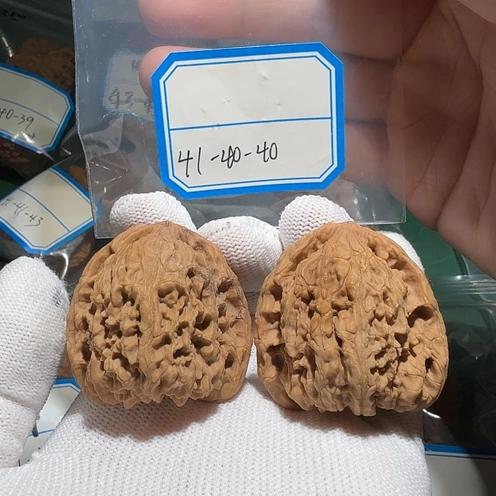 文玩核桃吊坠南疆49